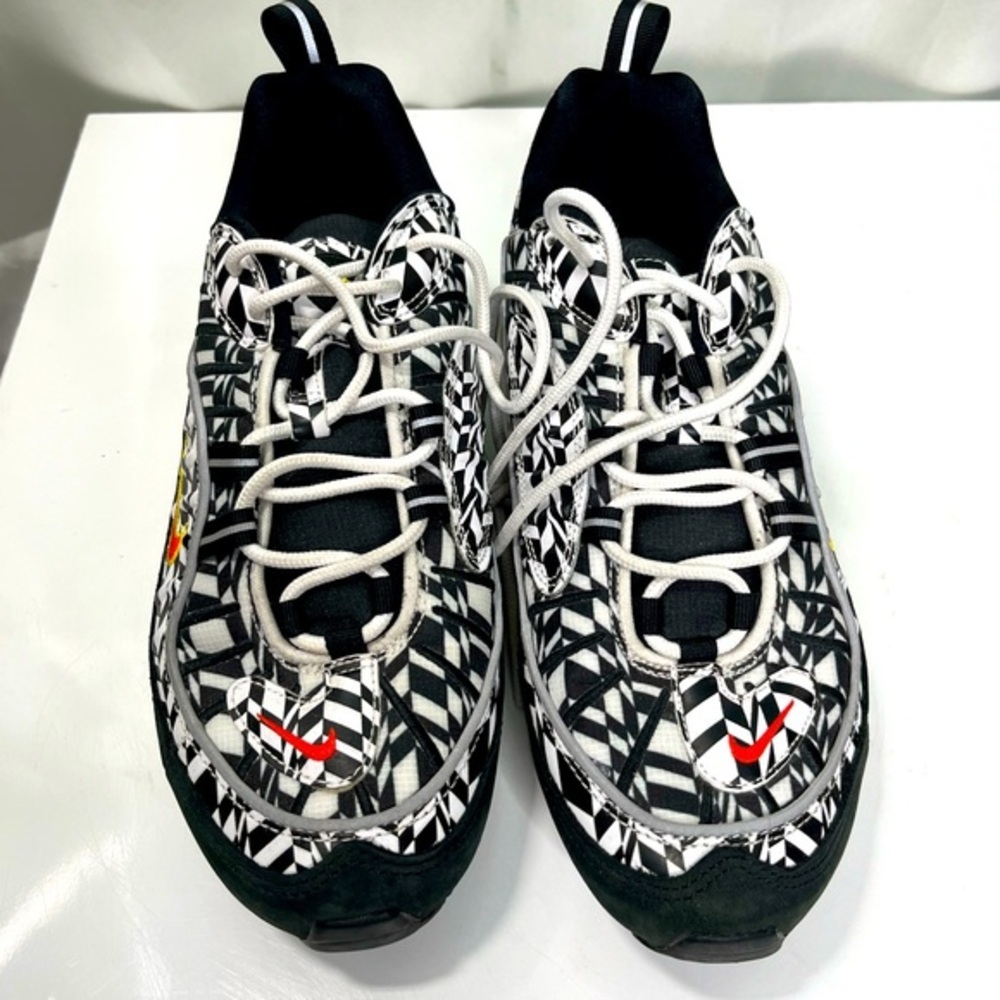 Nike AirMax 98 Black and White Patterned Sneakers in EUC